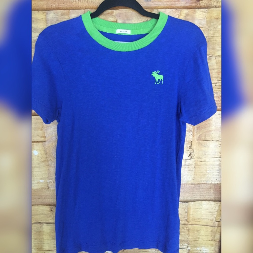 NWOT Abercrombie & Fitch Crew Neck Tee